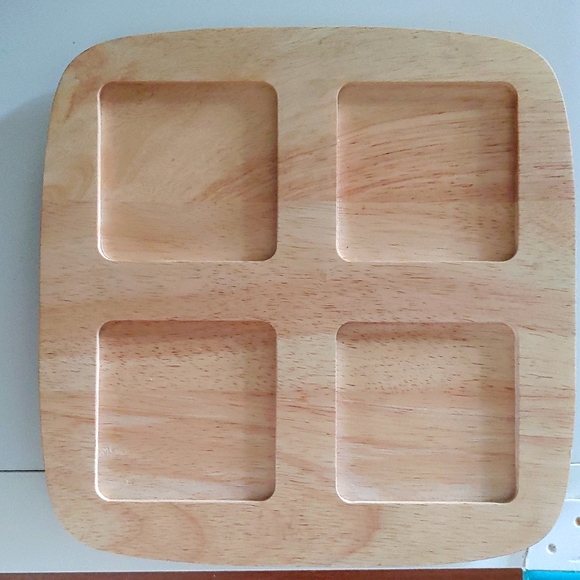 Wooden Tray with Lazy Susan - Picture 1 of 3